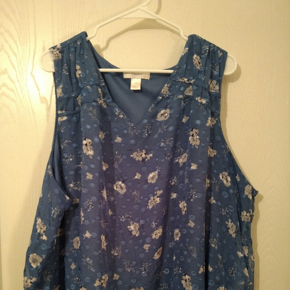 Christopher and Banks Floral Shell